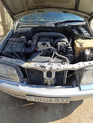 sam disk: Mercedes-Benz C-Class: 2.2 l | 1997 il Sedan — 4