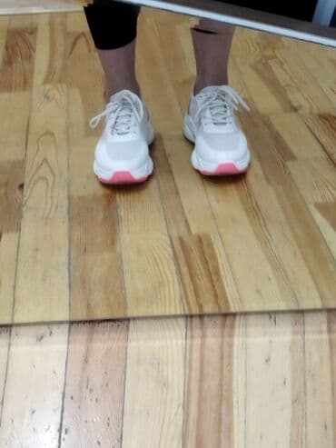 asics onitsuka tiger qadın krossovkaları: Qadın idman ayaqqabıları – hamısı yenidir. 36-37- 39 olculerdir. her — 5