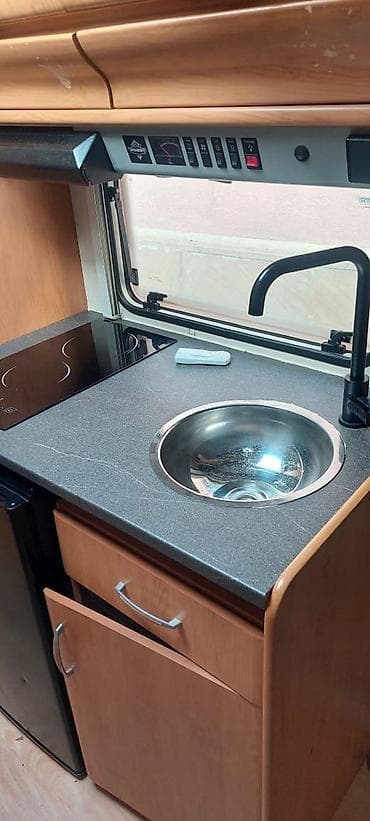 Su nəqliyyatı: Hobby “Excellent Easy” qoşqu karvan - Marka/model: Hobby Excellent — 8