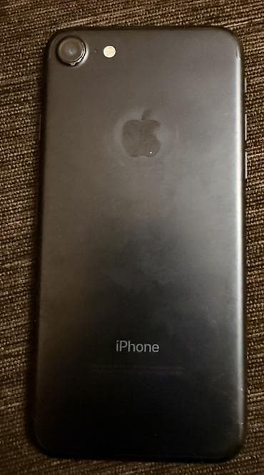 iphone 15 2 el: IPhone 17 Pro Max, Jet Black, Barmaq izi — 3