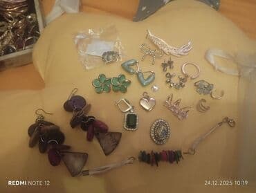 Çantalar: Qadın bəzək aksesuarları dəsti – qarışıq lot Tərkib: - Müxtəlif — 1