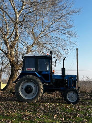 yer şumlayan texnika: Belarus MTZ traktor - Rəng: mavi, orijinal “BELARUS” yazıları və — 4