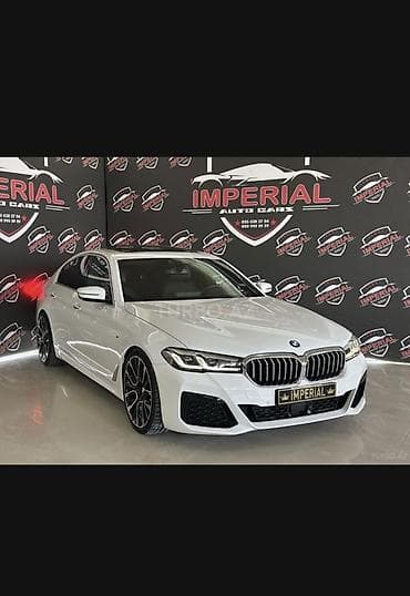 mercedes e class: BMW 5 Series (G30 LCI) – M paket sedan - Kuzov: ağ rəng, LCI — 2