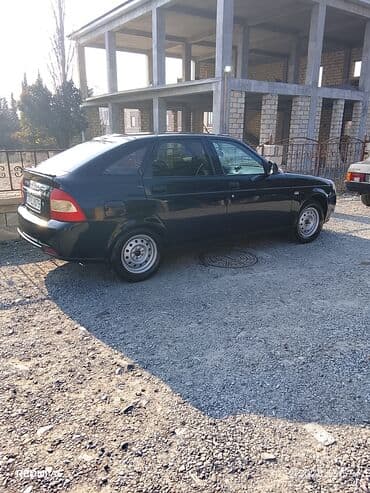 VAZ (LADA) Priora: 1.6 l | 2013 il 350000 km Hetçbek