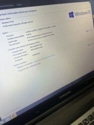 samsung notebook baku: Notebook yaxsi veziyyetdedir. Wifi usb ile isleyir, arada wifi gedir — 6