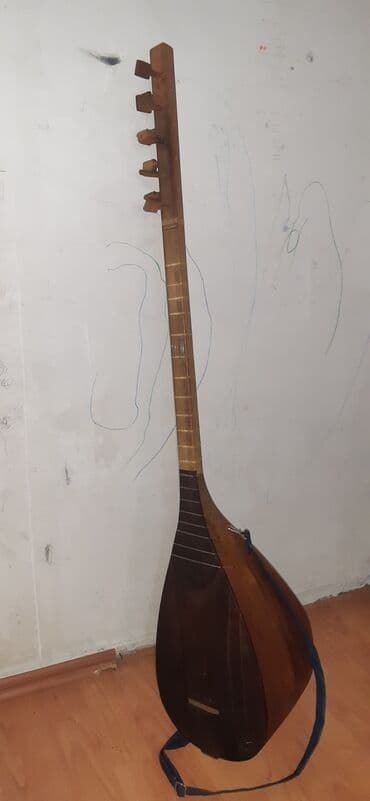 tut agaci: Məhsul: Bağlama/Saz – uzun qol Xüsusiyyətlər: - Korpus: armud — 5