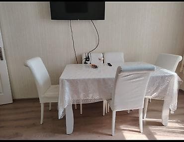 madeyra stol stul: Ağ rəngdə zərif mebel dəsti Tərkibi: - Yataq otağı üçün iki nəfərlik — 3