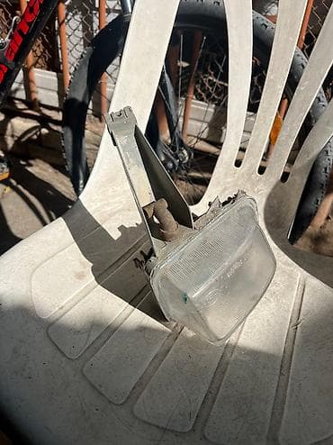 Sol, Duman əleyhinə faralar, Opel, 1994 il, İşlənmiş lalafo.az -da Sol, Duman əleyhinə faralar, Opel, 1994 il, İşlənmiş