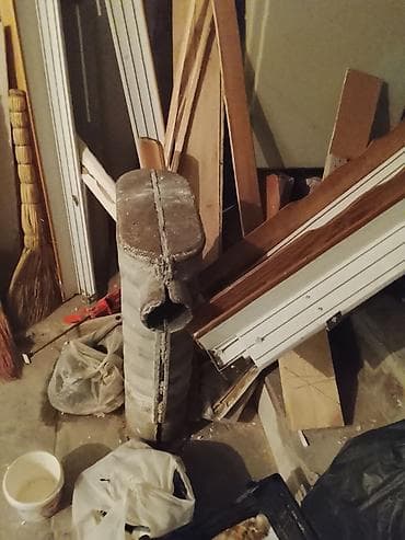 Döküm radiator – köhnə tip, ağır və qalın divarlı. Xüsusiyyətlər: -
