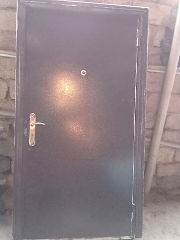 seyf qapılar kataloqu: Seyf qapı yaxşı vezyetdedi zamok iceri cöl elcekler teze sekilde nece — 5