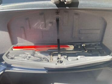 aston martin db7 5.9 at: BMW 5 series: 2.5 l | 2000 il Sedan — 10