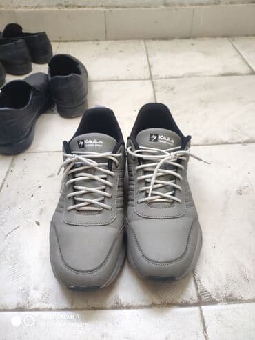 kişi koftaları: Cemi 3 defe geyinilib istifade olunmadigi ucun satilir 120 manata — 1