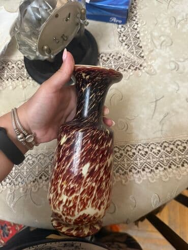 guzgu tek: Bir vaza — 3