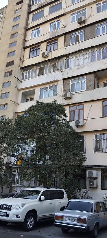sumqayitda ev: Bakı, 8-ci kilometr, 3 otaqlı, Köhnə tikili, m. Neftçilər, 65 kv. m — 10