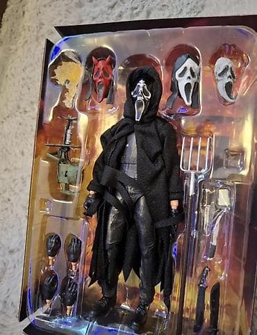 kromi oyuncaq: Məhsul: “Ghostface” temalı toplanan aksiya fiquru seti Təsvir: - — 2