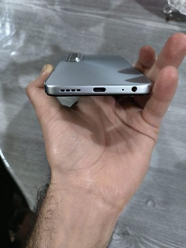 iphone 9 pro: Tecno Spark 10 Pro, rəng - Gümüşü, Barmaq izi — 4