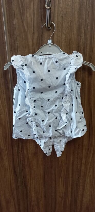 Məktəbli forması: Брючки Jacadi, б/у 2 раза. 9 azn. Кофточка Zara kids как новая, на 4 — 5