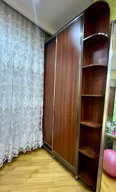 kiraye evler yeni: Yeni, Kupe, Düz dolab, Dəhliz dolabı — 4