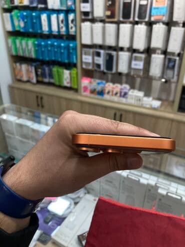 s22 telefon: IPhone 11, Qara — 3