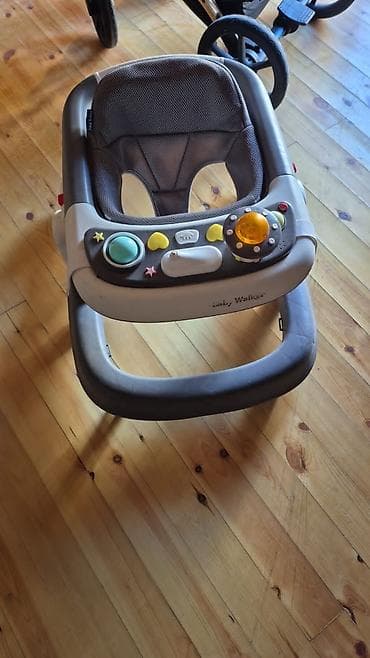 emsan xirdalan: Oğlan və qız üçün, Beşik, Yellənmə mexanizm ilə — 2