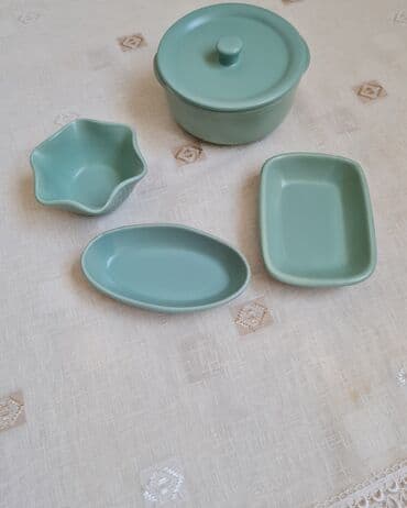 Keramika çərəzlik qablar. Hər biri yenidir. Qapaqlı olan qabın lalafo.az -da Keramika çərəzlik qablar. Hər biri yenidir. Qapaqlı olan qabın