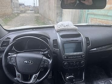 sadiq lapetler: Kia Sorento: 2 l | 2013 il Ofrouder/SUV — 10