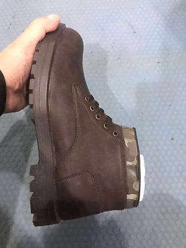 Босоножки, сандалии, шлепанцы: Bot flonun mehsuludur! 43 razmer yenidi 
🚙catdirilma var — 2