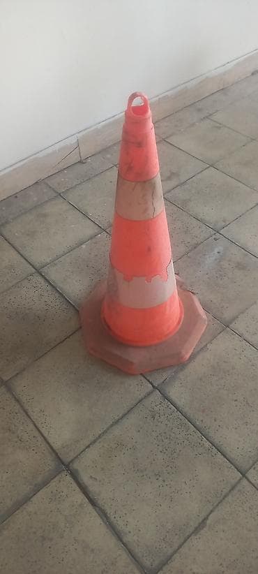 Aksesuarlar və tüninq: Trafik təhlükəsizlik konusları (narıncı-ağ zolaqlı) - Material: sıx — 4