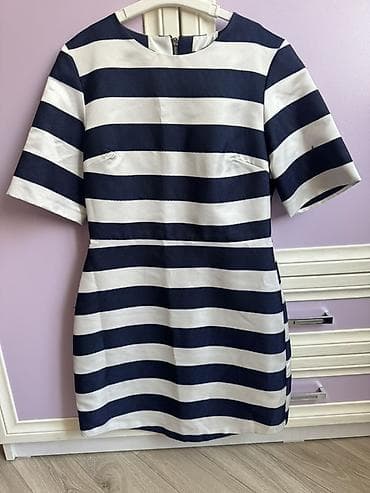 10 sabo: Topshop qadın paltarı - Model: Zolaqlı mini paltar, qısa qol, dairəvi — 1