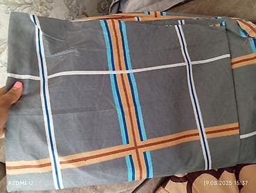 dəri parca: Parçalar təzədi metresi 4 manatdan. Yataq dəsti üçün parçalar – — 3