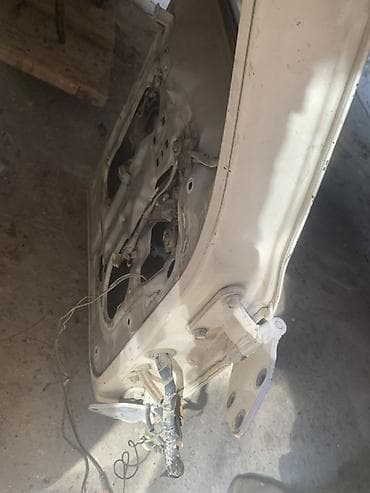 evakuator nomresi: Toyota Land Cruiser — 3