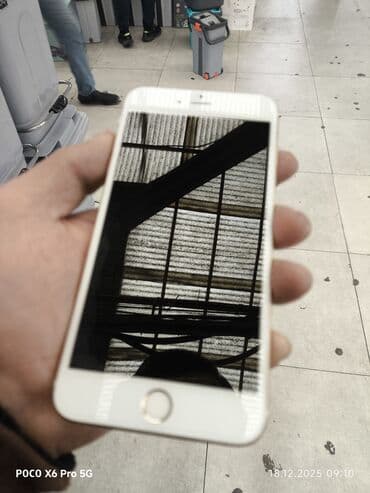 Kompüter, noutbuk və planşetlər: IPhone 6s, 64 GB, Qızılı, Barmaq izi — 1