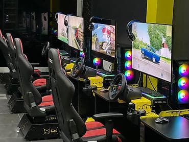 playstation 5 30th: Tam yarış simulyatoru seti – profesional oyuncular və oyun mərkəzləri — 3