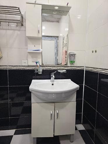 Hamam üçün lavabo dəsti - Ölçü təxmini: lavabo eni ~60 sm, alt şkaf