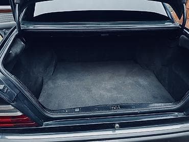 Mercedes-Benz E-Class: 2.6 л | 1990 г. Седан — 8