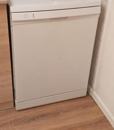 Кухонные плиты и варочные поверхности: Qabyuyan maşın – tam ölçülü, ağ rəng Xüsusiyyətlər: - Tam ölçülü — 2