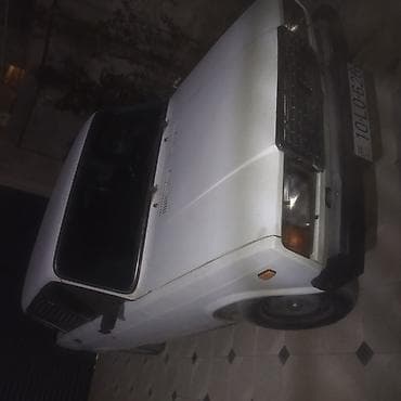 Aksesuarlar və tüninq: VAZ 2107, ağ rəng, sedan gövdə. Xüsusiyyətlər: - Klassisik “yeddi” — 3