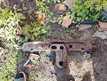 запчасти opel omega b: Metall konstruksiya hissəsi – mühərrik/sürətlər qutusu dayağı və ya ön — 1