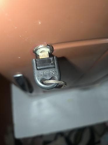 kilimlər: Kiçik ölçülü kilidli şkaf - Material: MDP/MDF tipli taxta lövhələr — 3