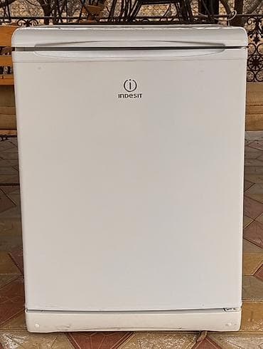 Qiymət- razılaşma yolu ilə Indesit mini soyuducu - Brend: Indesit -
