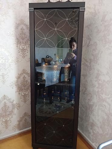 tv stend: Qonaq otağı mebel dəsti Tərkibi: - TV stendi: tünd ağac tonlarında — 2