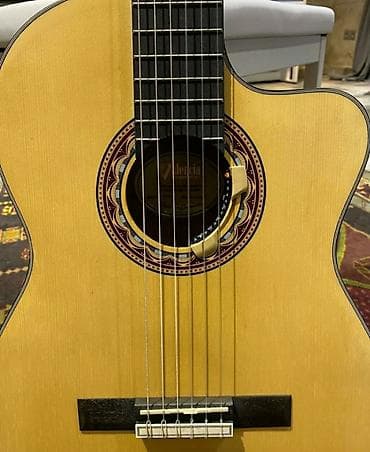 tuner: KORG Rimpitch-C Akustik gitara üçün tuner. Gitaraya asanlıqla taxılır — 1