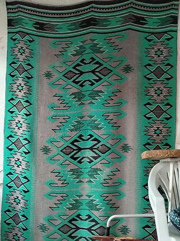 turk tekstil: Türk üslubunda naxışlara malik xalça - Rənglər: firuzəyi-yaşıl, boz — 1