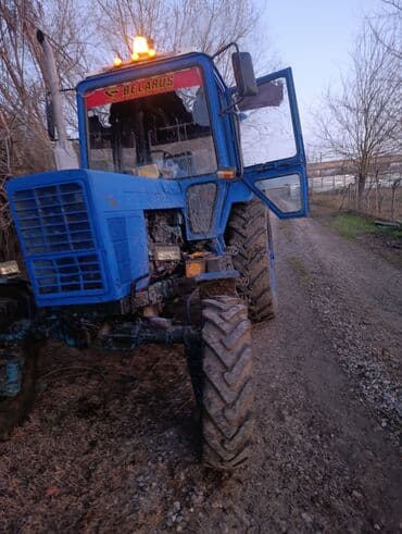 işlənmiş traktor: BELARUS MTZ traktoru - Rəng: mavi, kabinalı - Ön və arxa iri kənd — 2