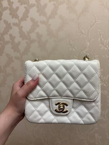 qaşlı çanta: Chanel, İşlənmiş — 1