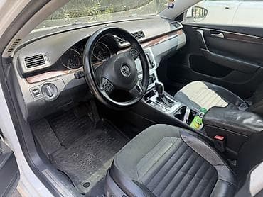 volkswagen passat 1: Volkswagen Passat (B7) sedan – ağ rəng, avtomat transmissiya. - Geniş — 4