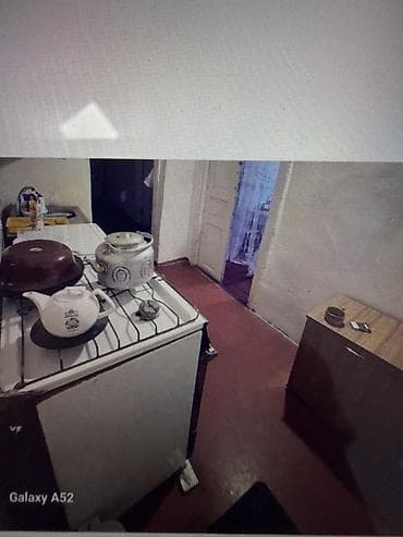 Квартиры: 28 may metrosuna piyada 6 deg olan mesafede heyet evine Bey otaq — 1