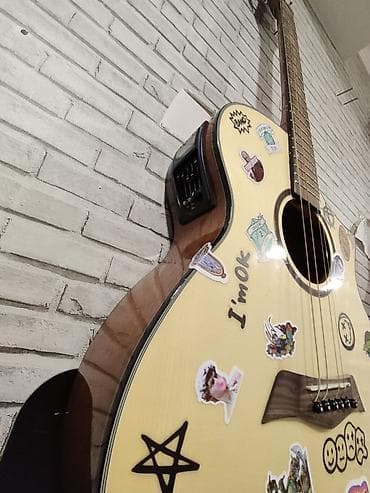 Гитары: -электроакустическая гитара. сама по себе, для игры уже не подходит — 2