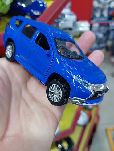 İdman və hobbi: Mitsubishi Pajero Sport miniatür model maşın (oyuncaq) - Korpus — 1