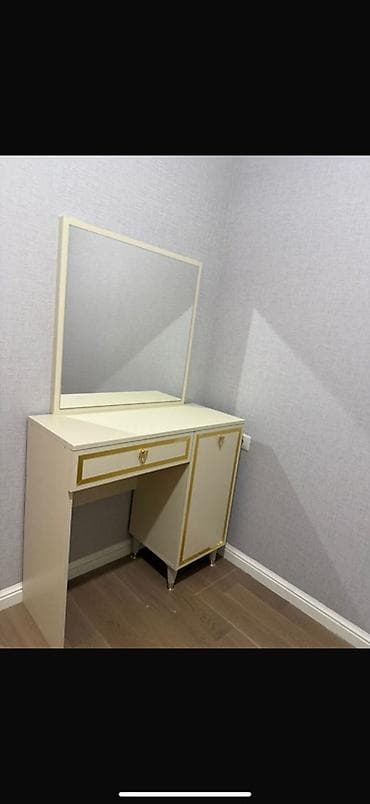 güzgü mebel: Güzgülü — 1